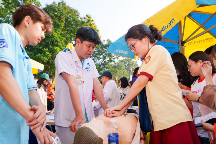 [Video] HUTECH mang đến nhiều thông tin giá trị tại Ngày hội tư vấn tuyển sinh - hướng nghiệp 2026 93