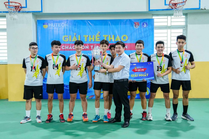 Chủ nhân của những giải thưởng đã lộ diện! HUTECH 4