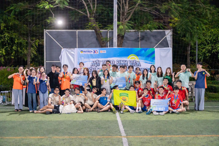 [Ảnh] Bế mạc Hội thao sinh viên Khoa Xây dựng và Viện Khoa học Ứng dụng: Lan tỏa sức trẻ, khép lại mùa giải sôi nổi 49