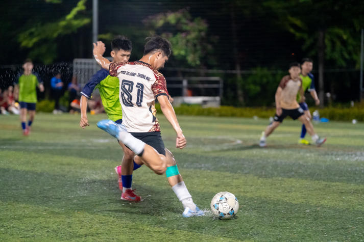 [HUTECH Games 2026] Lộ diện ngôi vương Bóng đá nam, nữ sau loạt trận Chung kết kịch tính 61