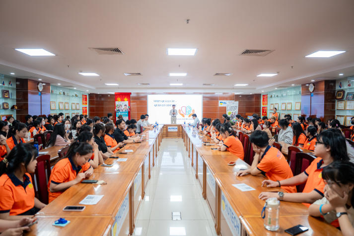 Chuyên gia đồng hành cùng HUTECH-ers khám phá bí quyết vượt lo âu 58