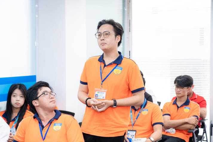 Sinh viên Khoa Luật “giải mã” môi trường nghề nghiệp tại Dai-ichi Life Việt Nam 74