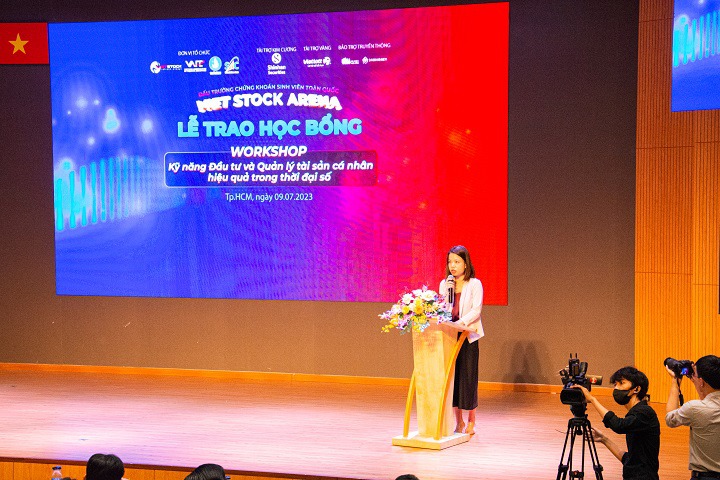 Sinh viên Khoa Tài chính - Thương mại HUTECH xuất sắc giành giải Nhì cuộc thi “Viet Stock Arena - Đấu trường Chứng khoán sinh viên toàn quốc” 22