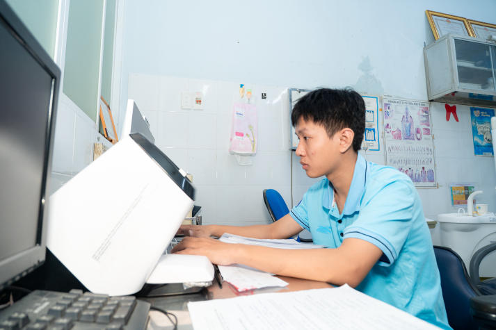 Sinh viên Điều dưỡng - Kỹ thuật y học vận dụng chuyên môn hỗ trợ chăm sóc sức khỏe cộng đồng 32
