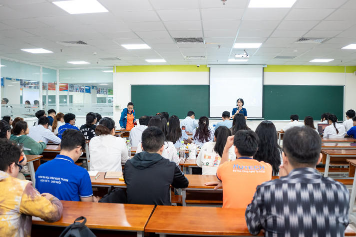 Hội nghị Sinh viên Nghiên cứu Khoa học HUTECH 2025 sẽ diễn ra vào 18/6 tới 39