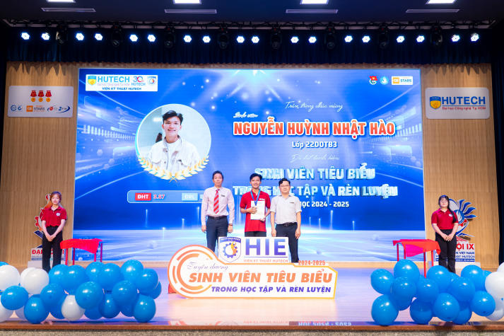 Sinh viên Viện Kỹ thuật bứt phá thành tích, sẵn sàng chinh phục năm học mới 44