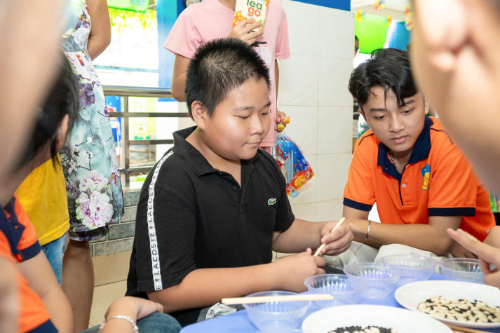 Lan tỏa mùa Trung thu ấm áp cùng Viện Khoa học Ứng dụng 65