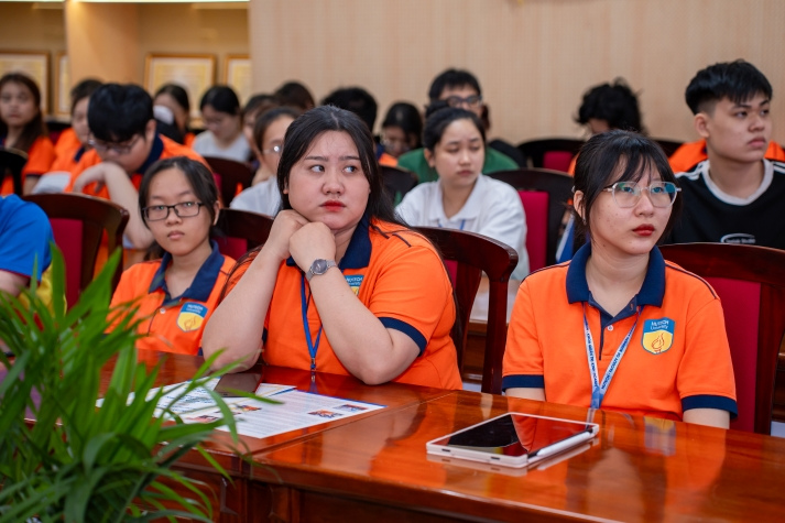 HUTECH-ers nâng cao bản lĩnh phòng tránh tệ nạn ma túy, mua bán người vào 13/6 tới 38