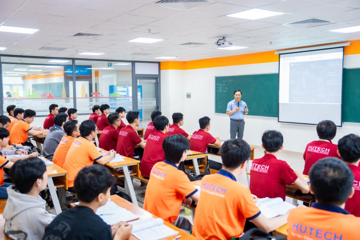 [Hướng nghiệp 2026] Kỹ thuật cơ điện tử - Ngành của những kỹ sư làm chủ máy móc, sáng tạo sản phẩm và điều khiển công nghệ 25