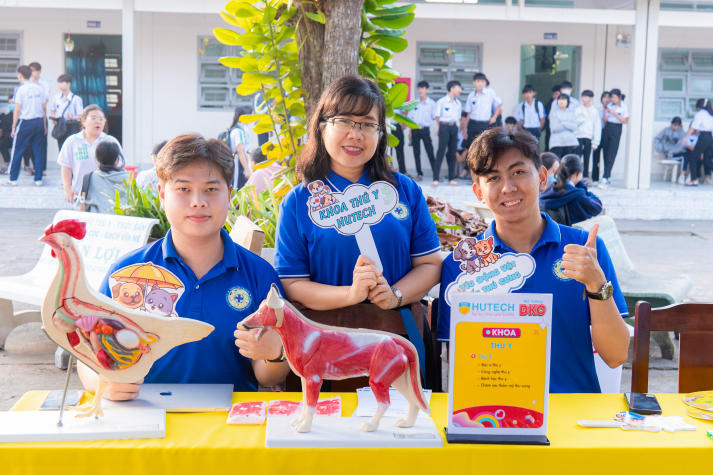 HUTECH Tour 2026 tại THPT An Thới (Bến Tre cũ): Đồng hành cùng học sinh vững vàng chọn ngành, tự tin bước vào tương lai 87