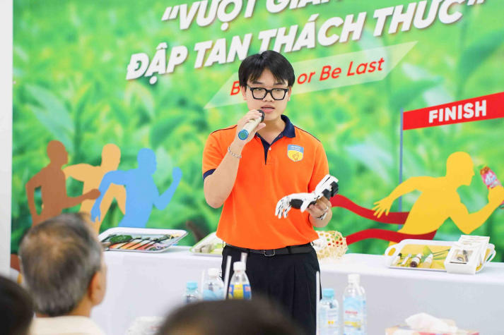 Top 9 HUTECH Startup Wings 2026 học khởi nghiệp từ thực tế vận hành doanh nghiệp tại Bidrico 84