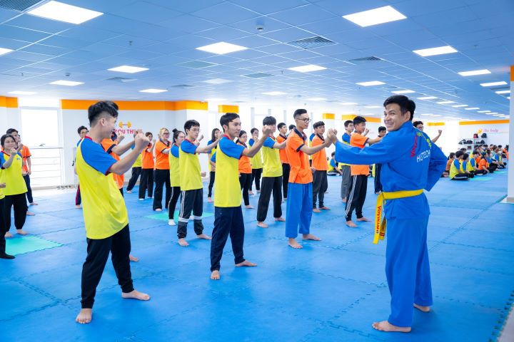 [Video] HUTECH-ers chính thức trở lại trường khởi động năm học mới 2023-2024 56