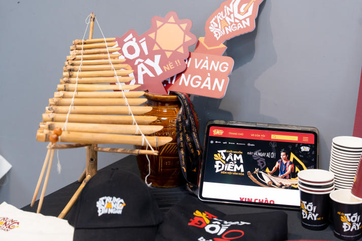 Sinh viên Thiết kế đồ họa K23 mang văn hóa, lễ hội và các vấn đề cộng đồng vào không gian triển lãm sáng tạo 23