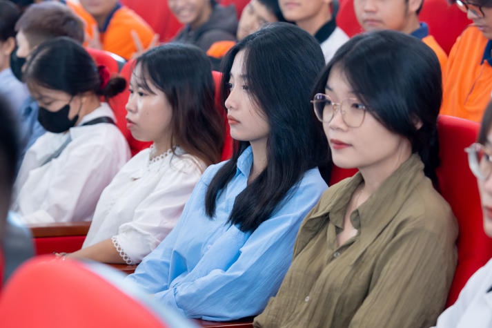 [Video] “Choáng ngợp” trước hơn 1.500 cơ hội việc làm cho sinh viên HUTECH tại “KOREA JOB FAIR 2024” 123