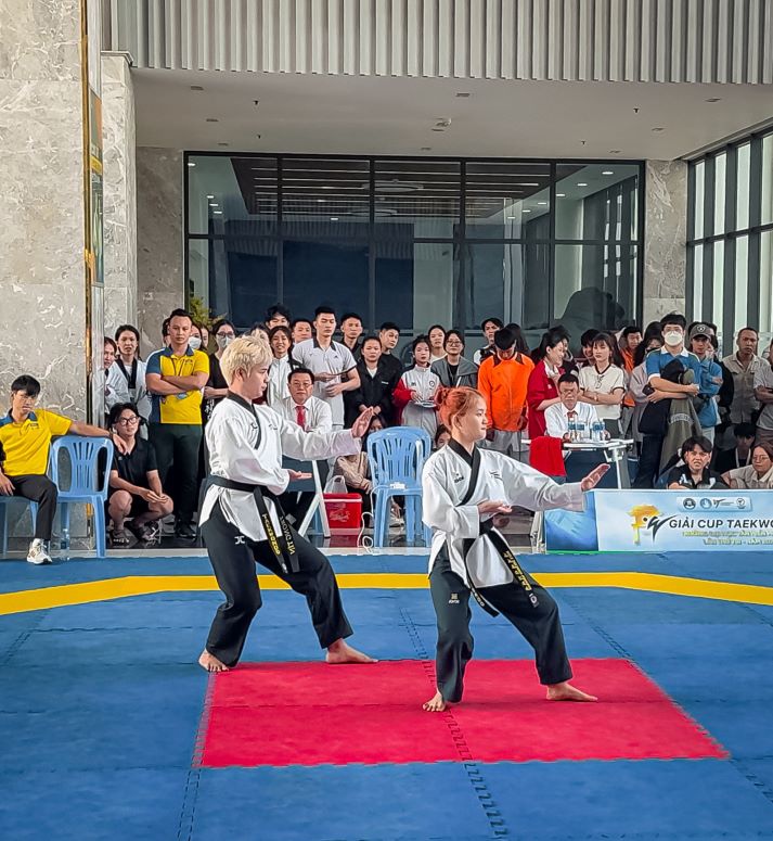 Đoàn vận động viên CLB Taekwondo HUTECH gặt “mưa” huy chương tại Giải đấu “Cup Taekwondo Trường Đại học Văn Hiến mở rộng lần thứ 8” 62