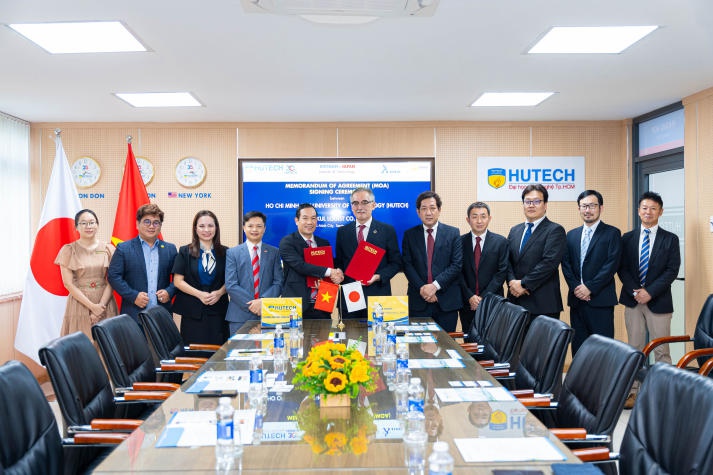 HUTECH and Japan's Askul Logist forge strategic partnership, creating new internship and job opportunities for students 10