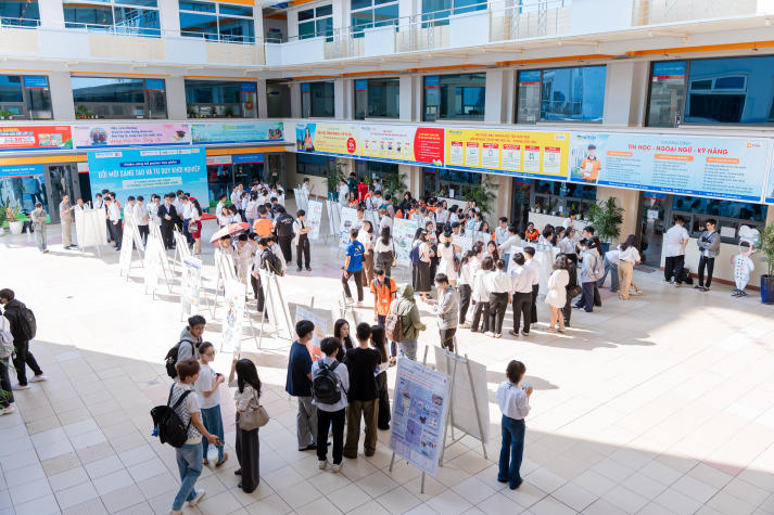 [Video] Sinh viên HUTECH đề xuất nhiều giải pháp xanh cho tương lai phát triển bền vững 25