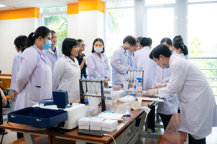 Phù Sa Genomics đồng hành cùng sinh viên Khoa Thú y - Chăn nuôi phát triển kỹ năng xét nghiệm sinh học phân tử 86