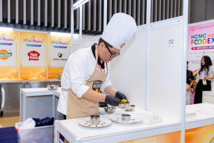 Sinh viên HUTECH ghi dấu ấn với loạt thành tích ấn tượng tại Master Chef of Foodex 2026 38