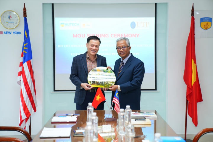 HUTECH ký kết hợp tác với Đại học Công nghệ Petronas, Malaysia (UTP) 67