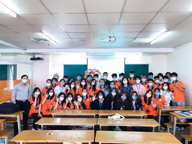 Sinh hoạt lớp HK2 năm học 2021-2022: Khóa 2021 khép lại “mùa đầu” nhiều cảm xúc, khoá 2020 khởi động từ 02/5 51