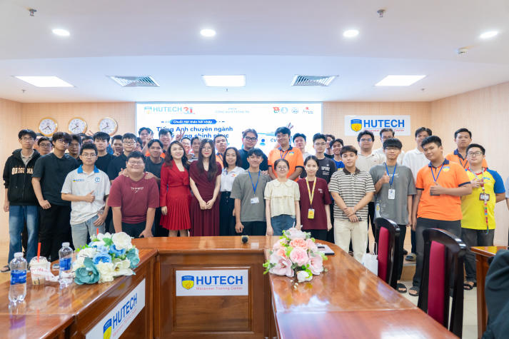 IT-ers HUTECH học cách "bắt tay" với AI săn job offer trong thời đại số 82