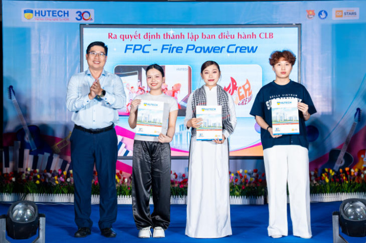 HUTECH ra mắt loạt CLB nghệ thuật, sẵn sàng bùng nổ những hoạt động mới 45