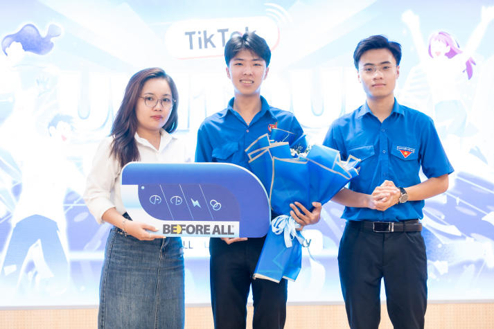 TikTok UniTour 2025 "đổ bộ" HUTECH, giải mã cơ hội nghề nghiệp trong nền kinh tế sáng tạo 108