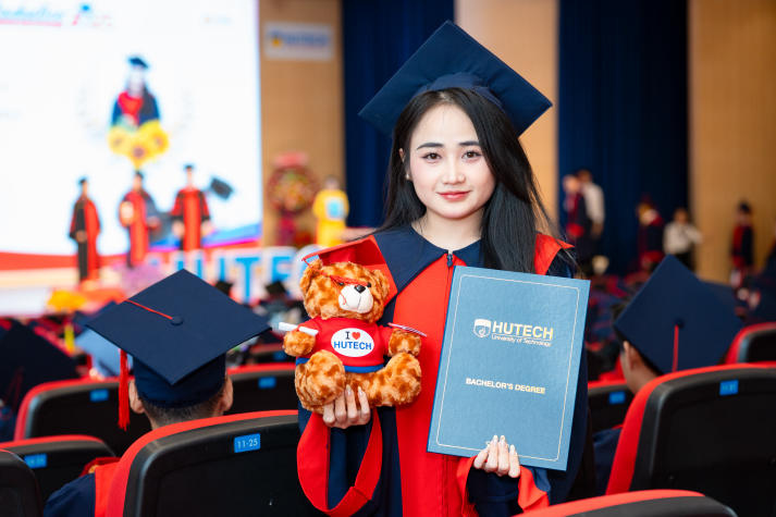 HUTECH earns 5-star rating for teaching quality from QS Rankings 59