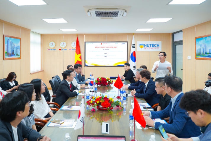 HUTECH ký kết MOU với Đại học Daegu Catholic và Hiệp hội Xúc tiến Công nghiệp Công nghệ thông tin tỉnh GyeongBuk (Hàn Quốc) 30