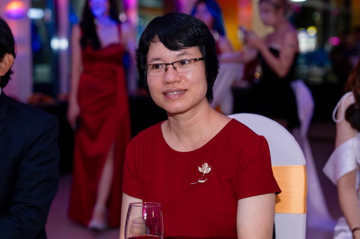 Sinh viên Quan hệ công chúng trình làng các video phóng sự và tỏa sáng tại Đêm tiệc "Dạ Huyền" 140