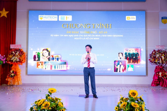 Khoa Luật HUTECH rộn ràng chào đón mốc son 10 năm thành lập 194