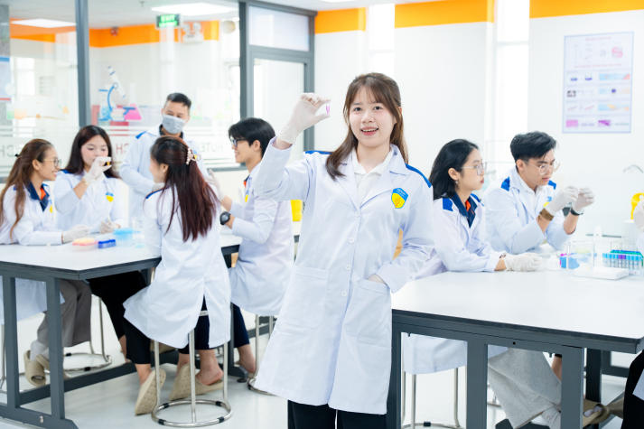 [Ảnh] Khám phá loạt “tọa độ” học tập, thực hành và rèn luyện thú vị tại HUTECH 21