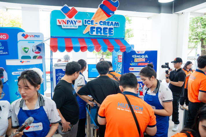 [Video] Hẹn gặp HUTECH-ers tại Ngày hội Truyền thống Sinh viên Thu Duc Campus “NEWBIES SAY HI!” 152