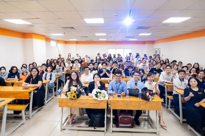 Tọa đàm “Nghề tâm lý”: Kết nối tri thức, định hướng nghề nghiệp cho sinh viên ngành Tâm lý học 7