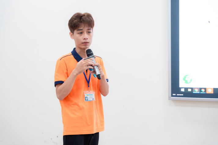 [Video] Chuyện kể bằng website: IT-ers HUTECH truyền cảm hứng tại My First Website 2025 39