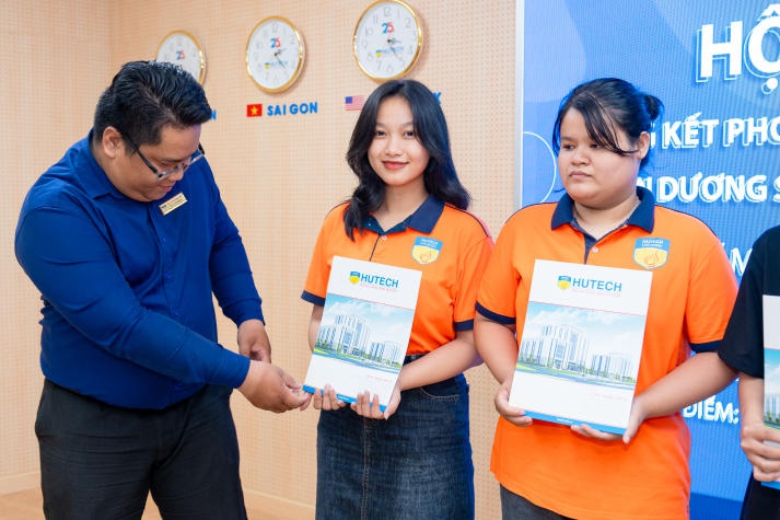 Nhiều sinh viên Khoa Kiến trúc - Mỹ thuật HUTECH được vinh danh 67