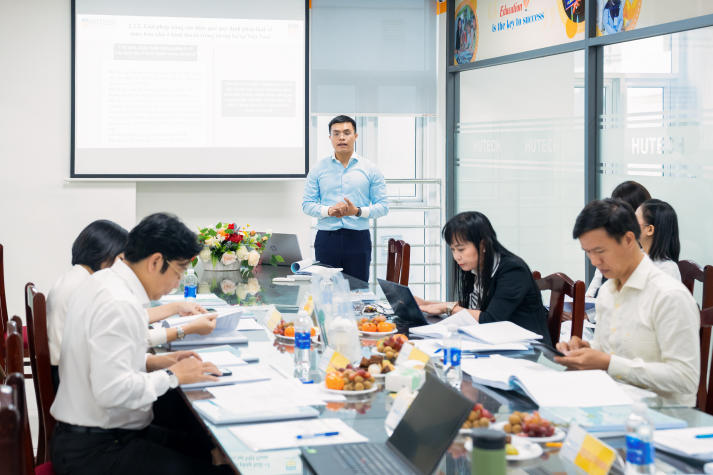 Bảo vệ luận văn/đề án Thạc sĩ Luật kinh tế tại HUTECH: Khẳng định chiều sâu đào tạo Sau đại học 22