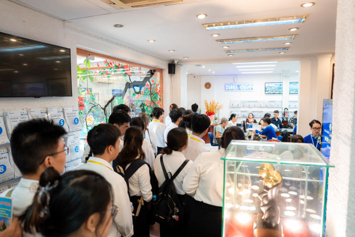 Sinh viên Khoa Tiếng Anh khám phá giá trị tiếng Anh trong lĩnh vực dịch vụ tại Vietravel 49