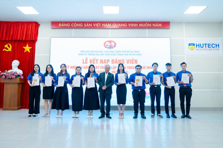 Đoàn viên, thanh niên HUTECH long trọng kỷ niệm 93 năm ngày Thành lập Đoàn Thanh niên Cộng sản Hồ Chí Minh 258