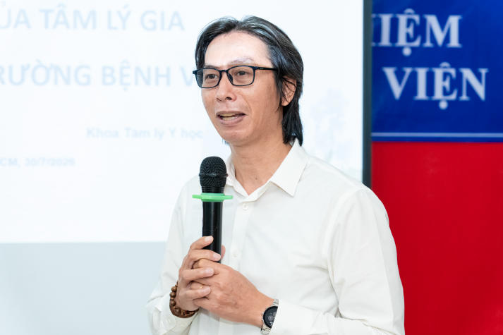 Sinh viên Tâm lý học tiếp cận thực tế trị liệu tại Bệnh viện Tâm thần TP.HCM 21