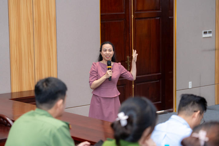 Gần 100 học viên Công an TP.HCM chính thức bước vào chương trình đại học đào tạo từ xa tại HUTECH 78