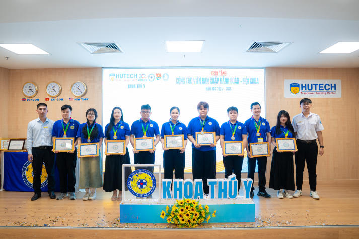 Sôi nổi - Bản lĩnh - Nhân ái: Năm phong trào đầy sắc màu của sinh viên Khoa Thú y 89