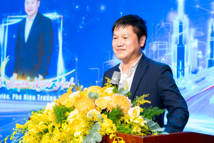 Tân sinh viên Khoa Quản trị kinh doanh “nhập cuộc” năm học mới cùng định hướng thực học - thực làm 23