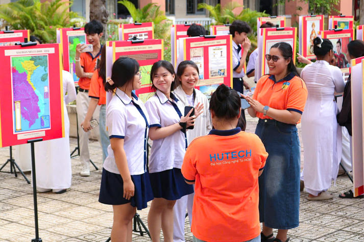 Hành trình “Sử Việt - Nét hùng ca vàng son”: Sinh viên Quan hệ công chúng lan tỏa giá trị lịch sử đến gần thế hệ trẻ 37