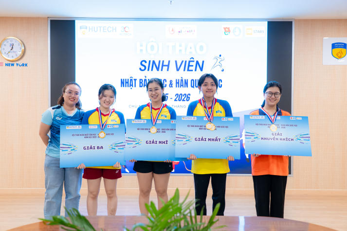 Sinh viên Nhật Bản học, Hàn Quốc học HUTECH “cháy” hết mình tại hội thao, lan tỏa tinh thần đoàn kết 86