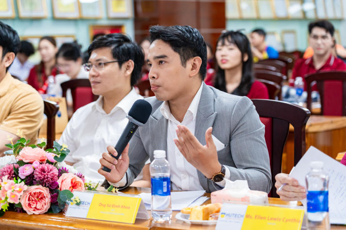 Chung kết I-HUTECH Debate Championship 2025: Tỏa sáng tư duy phản biện và bản lĩnh sinh viên HUTECH 83