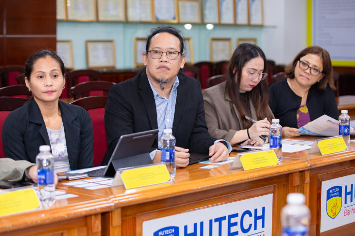 HUTECH and University of San Carlos promote international cooperation in education and research 42