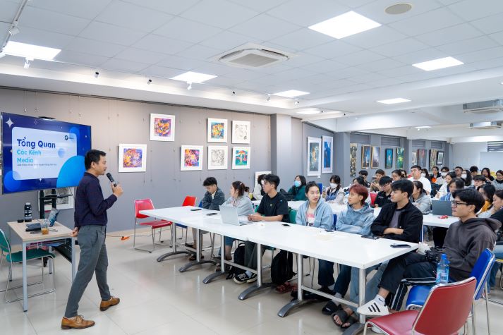 Sinh viên Truyền thông đa phương tiện “bỏ túi” kiến thức truyền thông marketing cùng chuyên gia 22