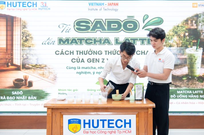 Sinh viên VJIT giải mã sắc màu văn hóa Nhật Bản qua ngôn ngữ poster 102